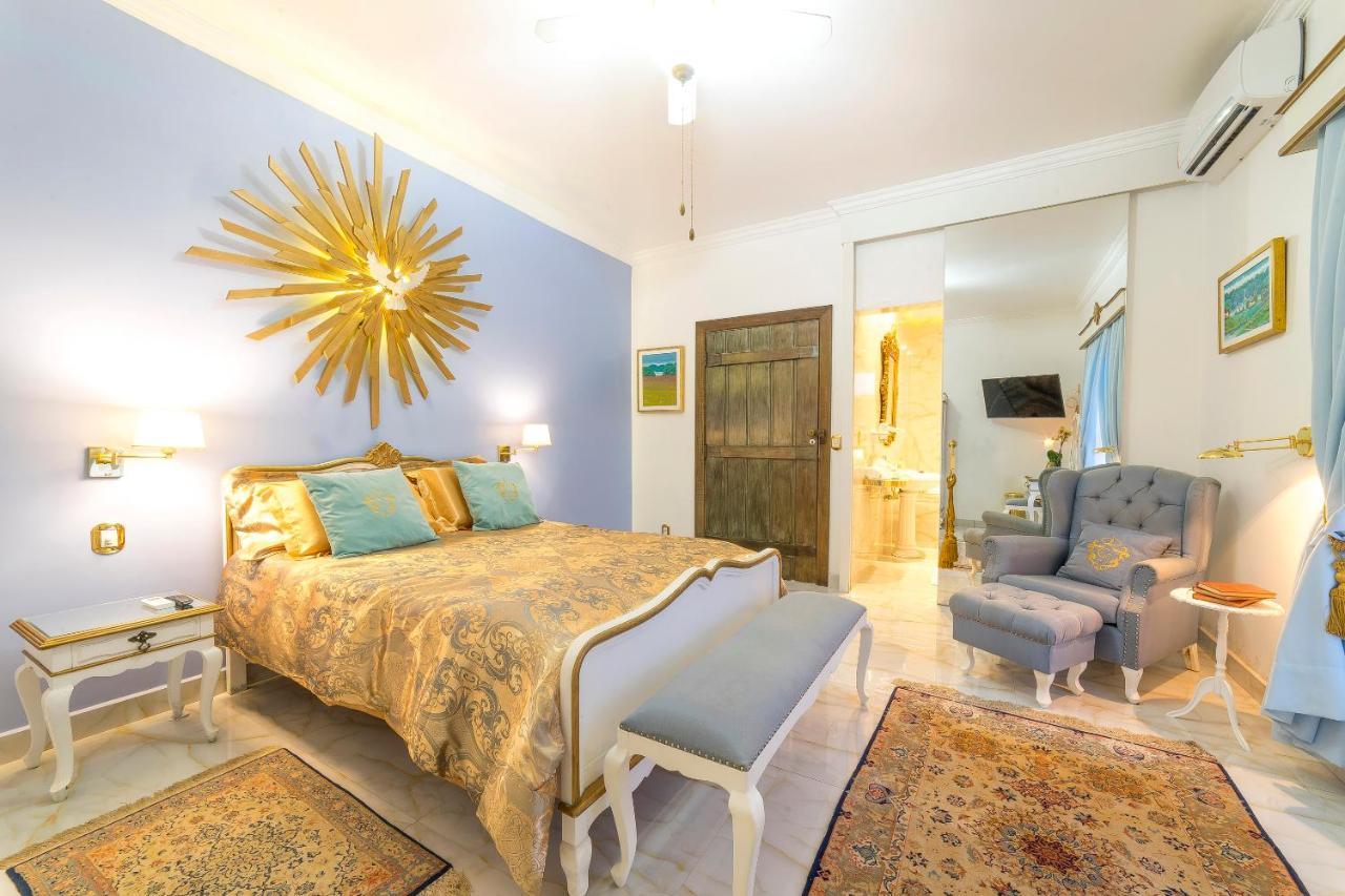 Quarto Duplo com Banheira de Hidromassagem