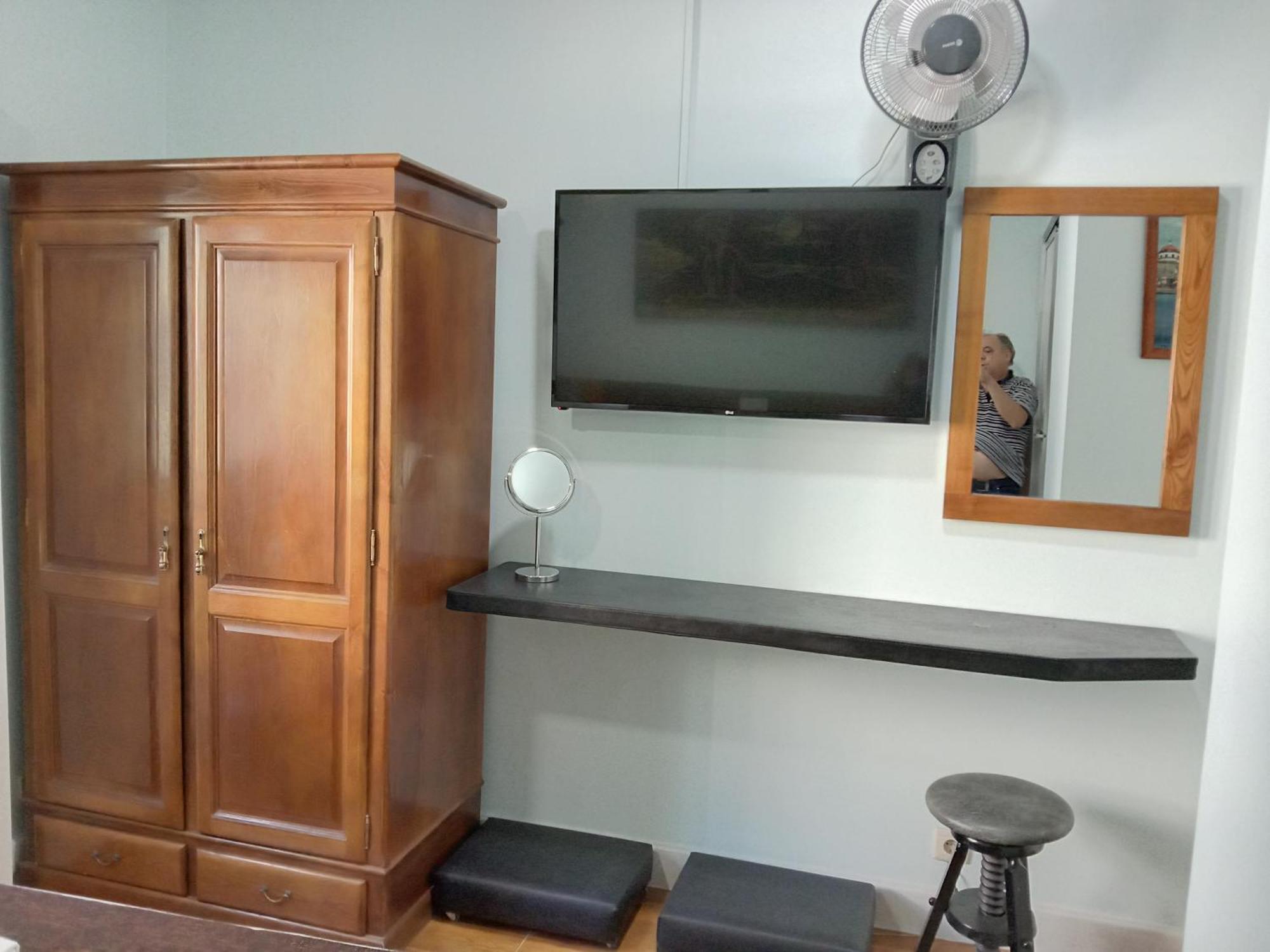 Double Room,1215937765:JPEG
