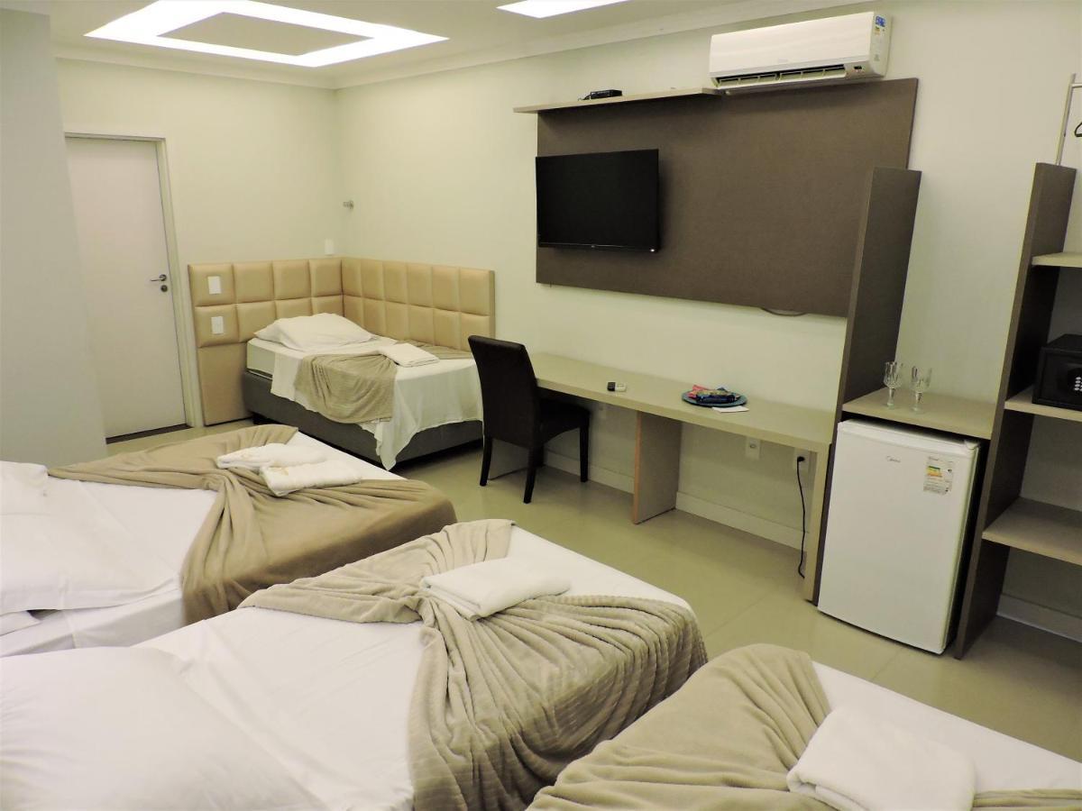 Family Room,1479823211:JPEG