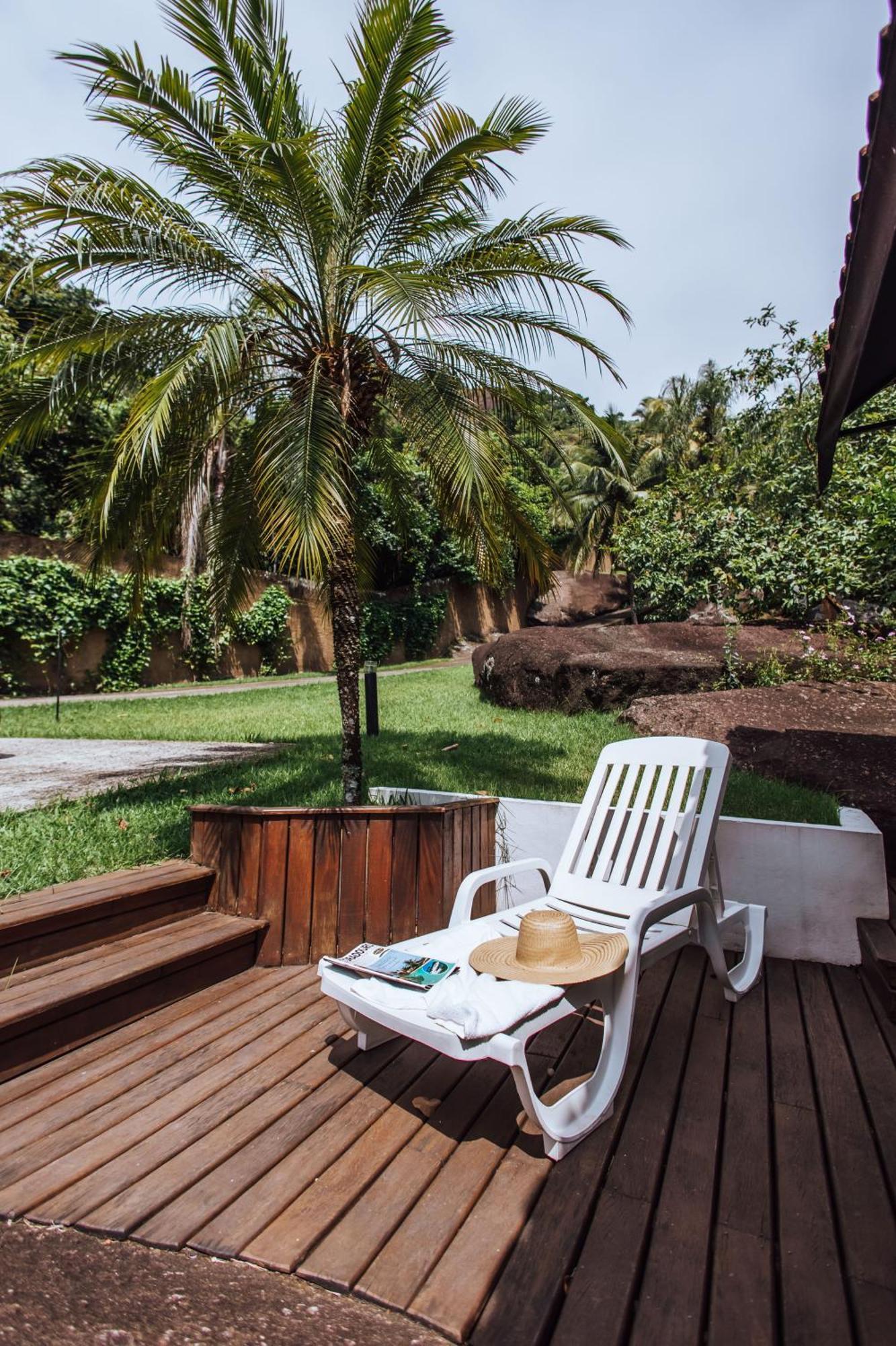 Suíte Júnior com Vista do Jardim