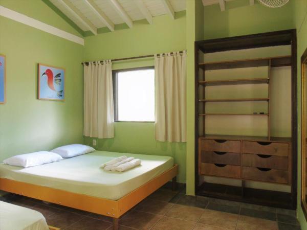 Quarto Quádruplo com Vista do Jardim