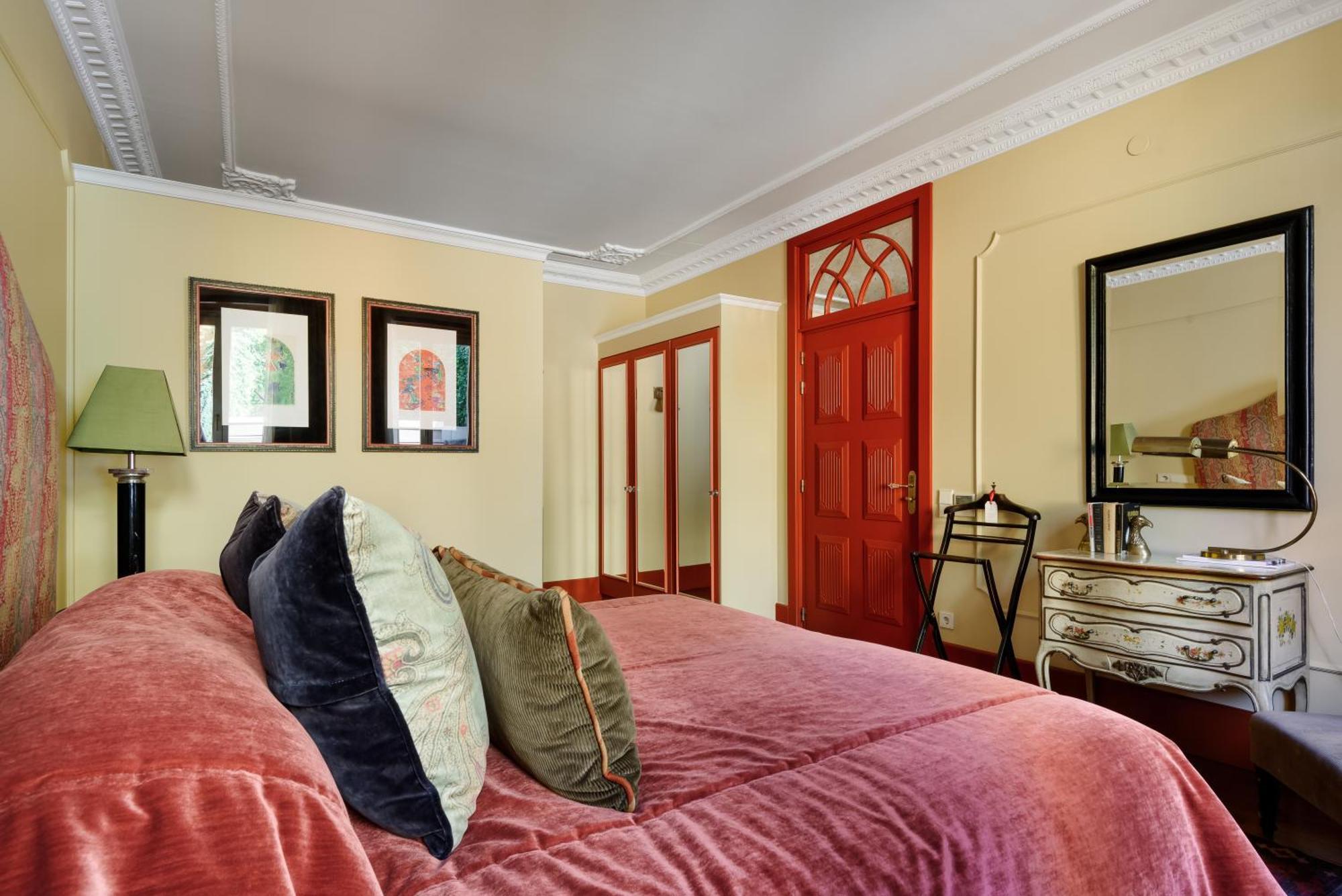 Suite with Garden View,1565604448:JPEG