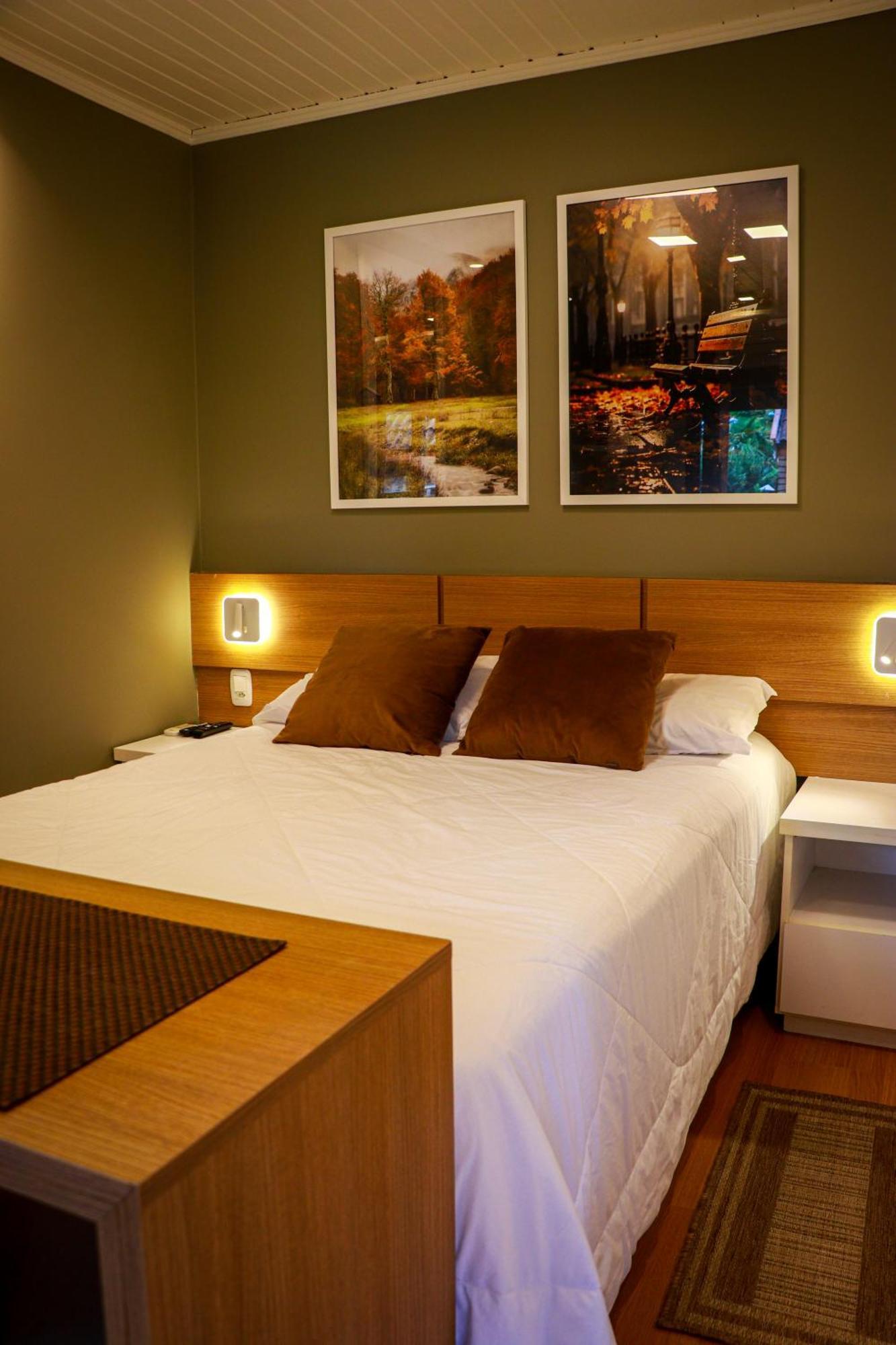 Double Room,1572687002:JPEG