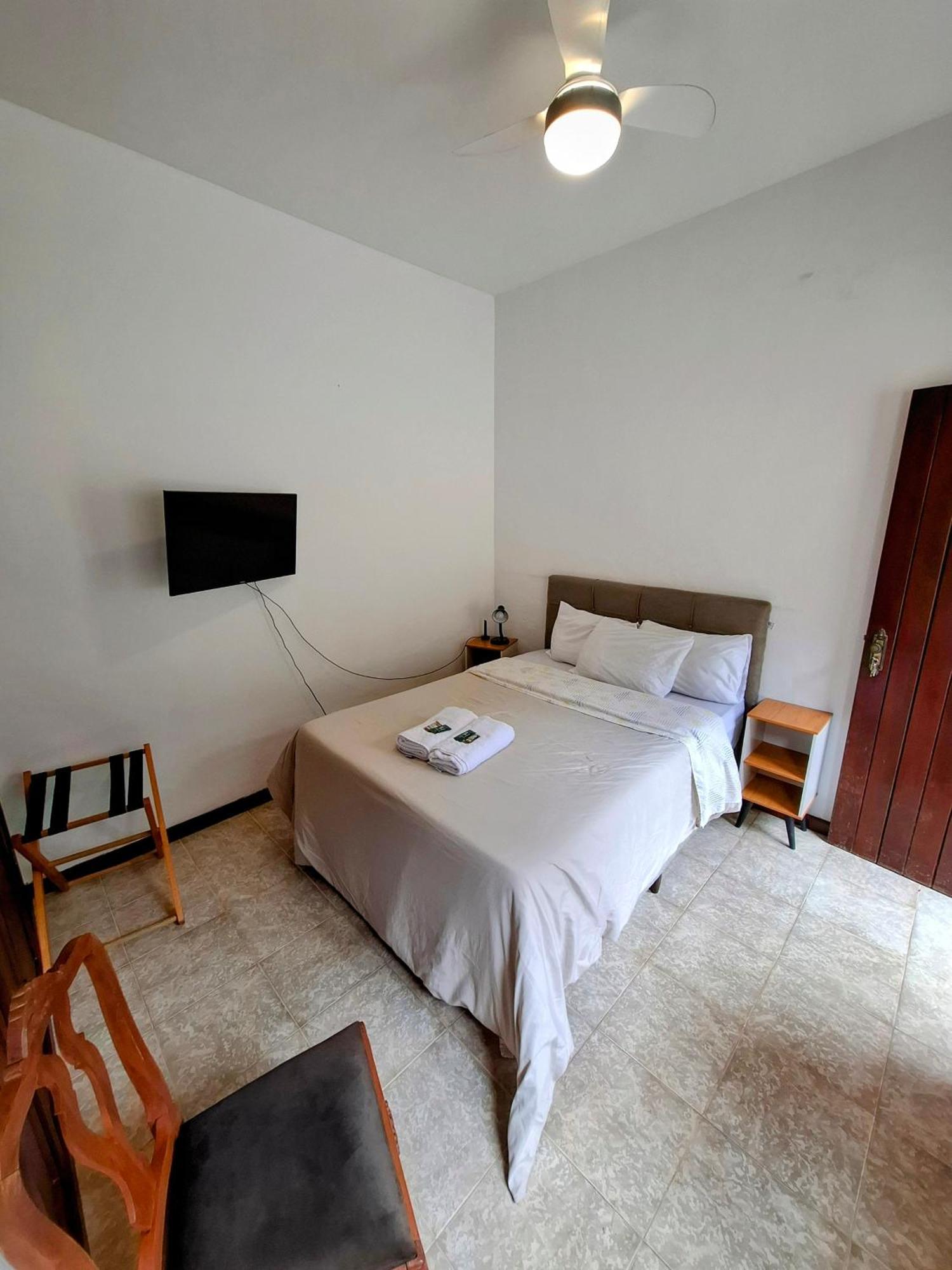 Quarto Duplo com Banheiro Privativo