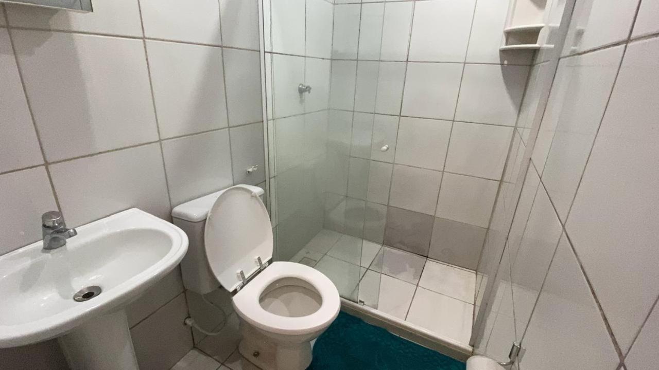 Quarto Quádruplo com Banheiro Privativo