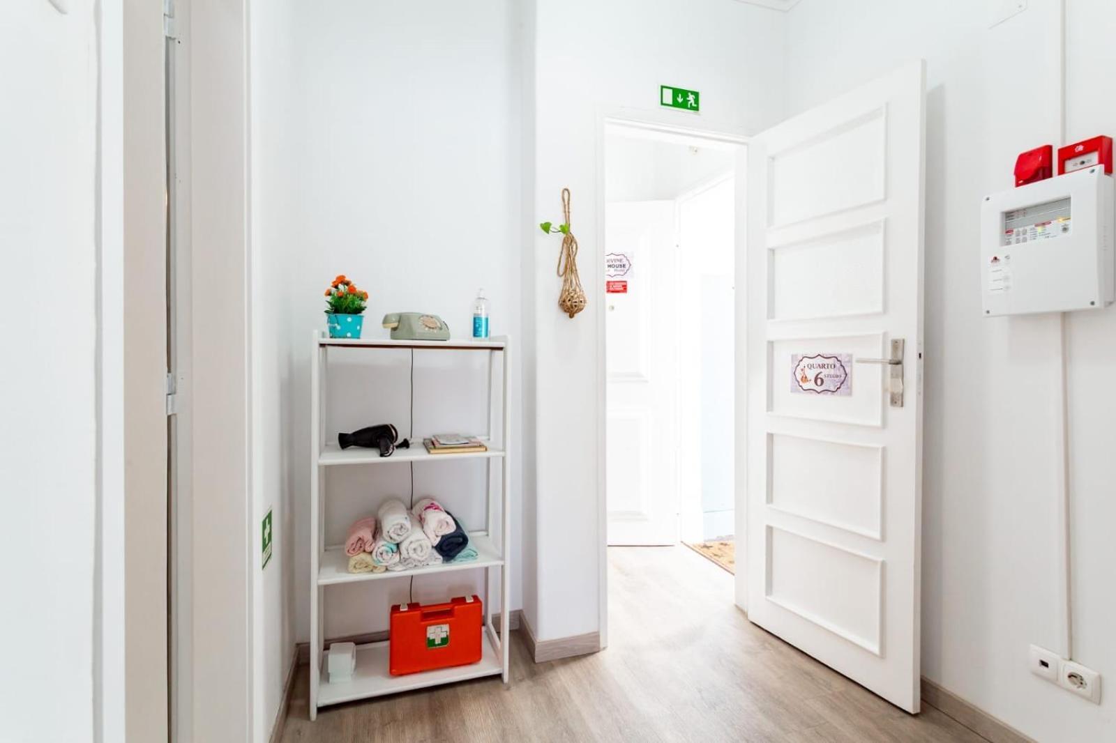 Double Room with Shared Bathroom,1617868398:JPEG