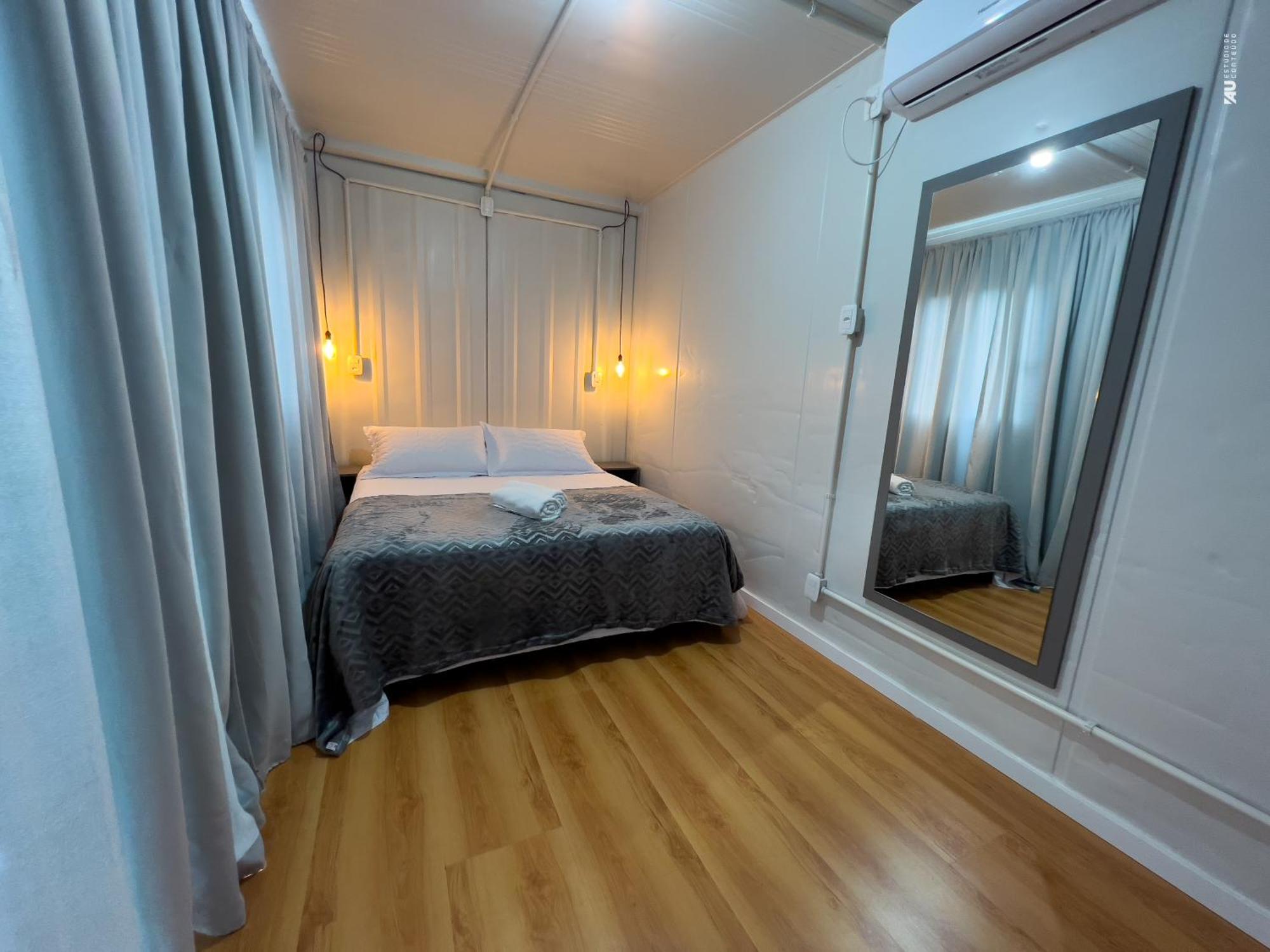 Quarto Duplo