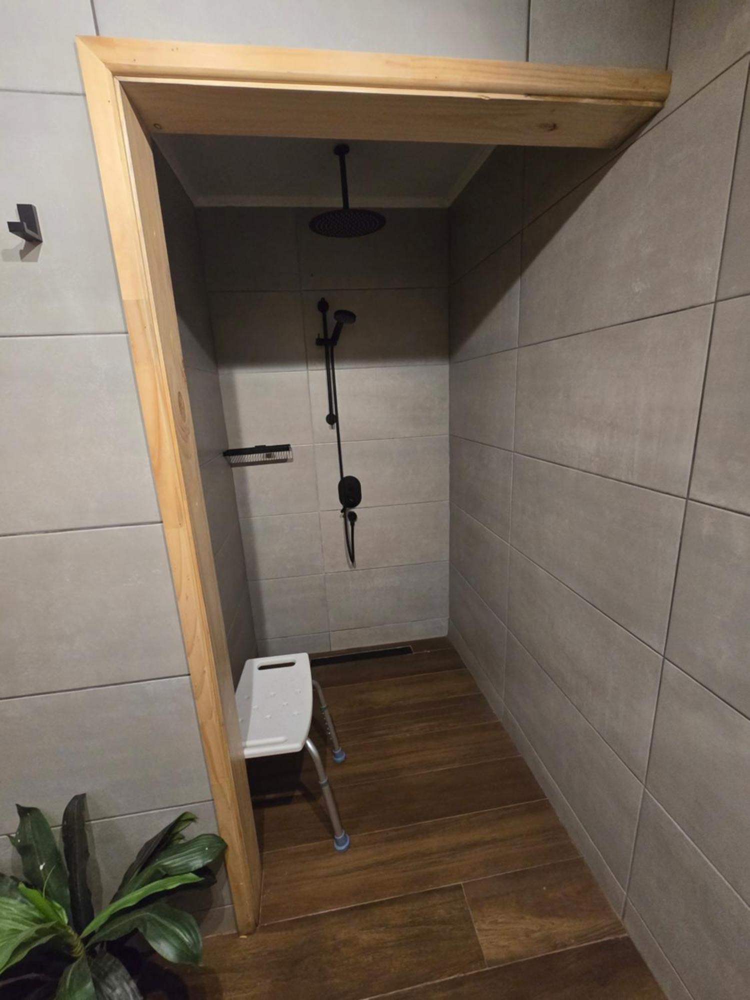 Family Room Private Bathroom,1625176081:JPEG