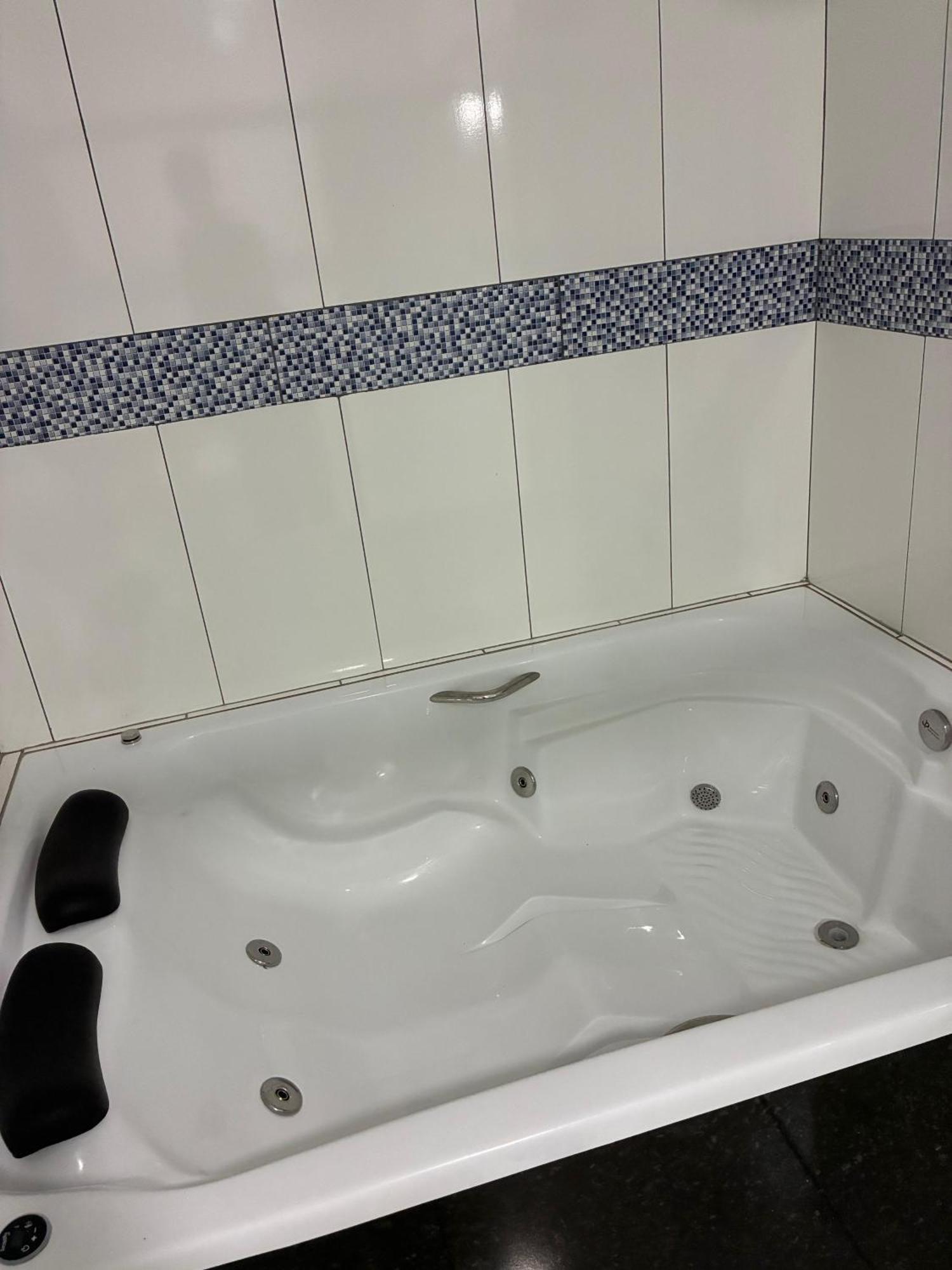 Family Room with Bath,1731642177:JPEG