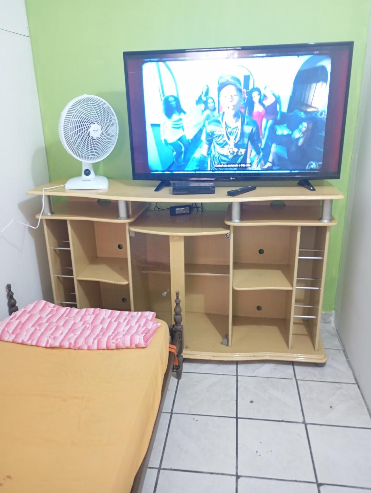 Quarto Duplo Standard com Banheiro Compartilhado