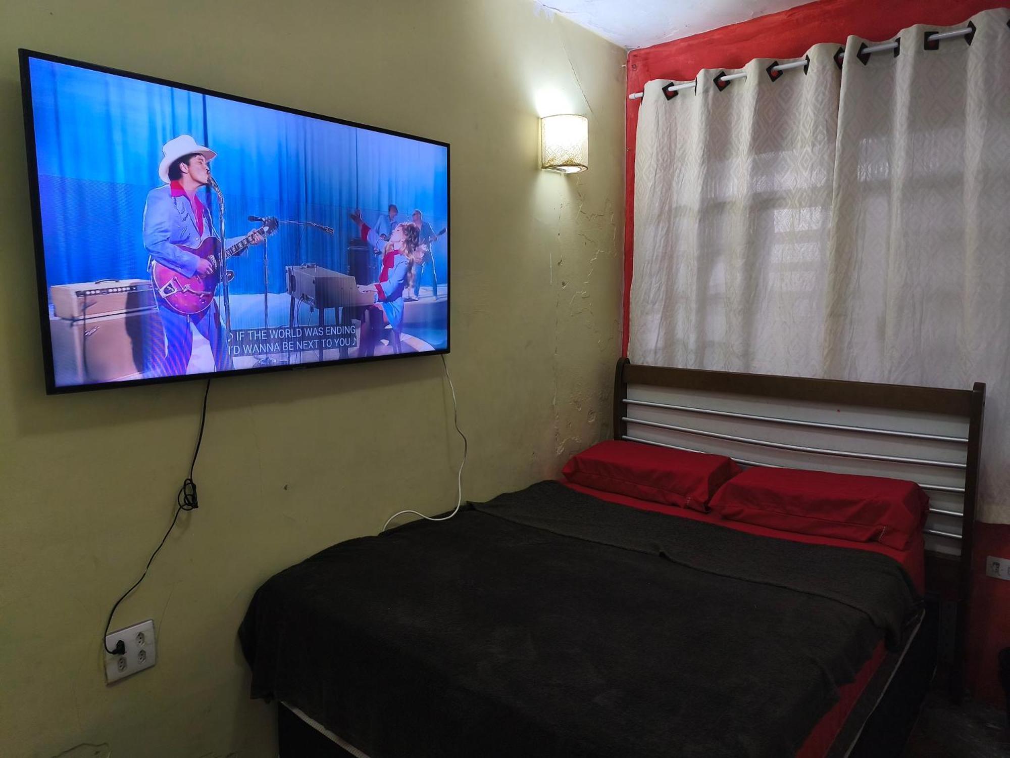 Quarto Duplo Standard com Banheiro Compartilhado