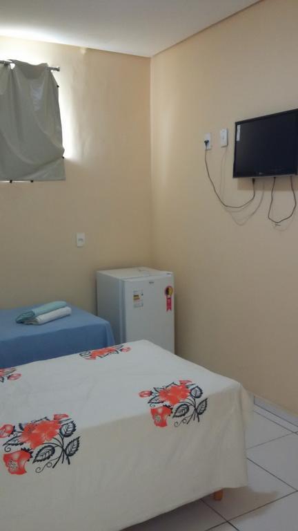 Quarto Grande com Cama de Casal ou 2 de Solteiro