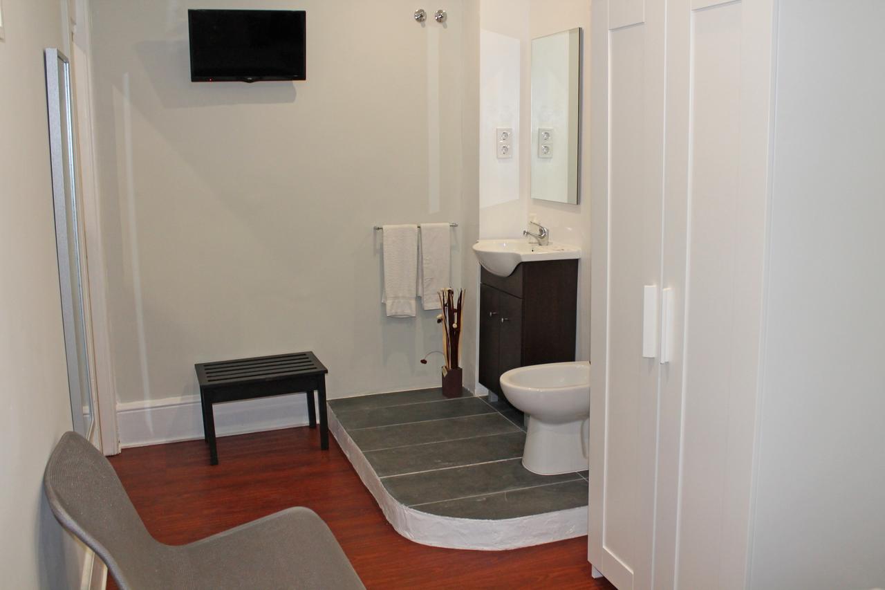 Double Room with Shared Facilities,640144536:JPEG