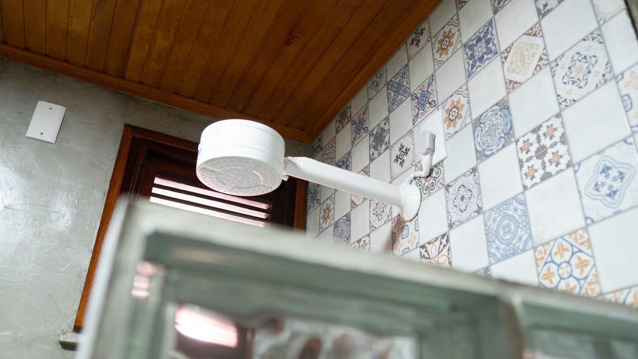 Quarto Triplo com Banheiro Privativo