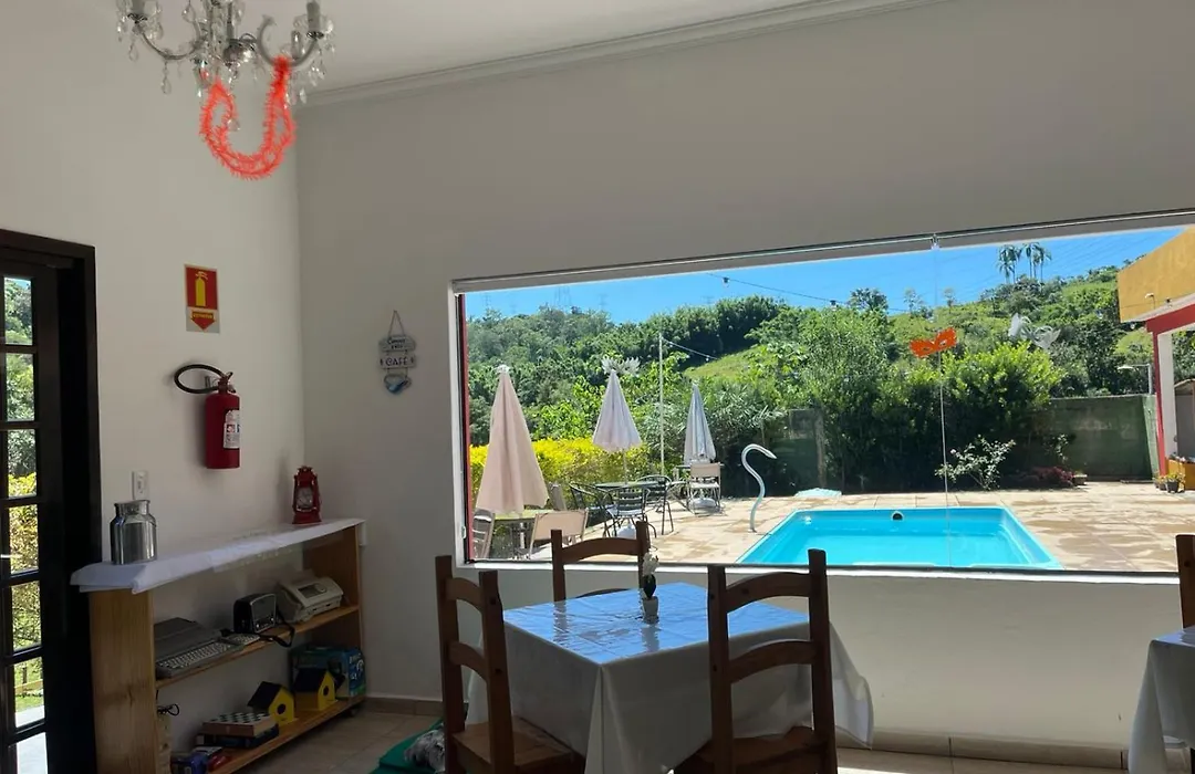 Pousada Pe Na Terra Em Guararema-1