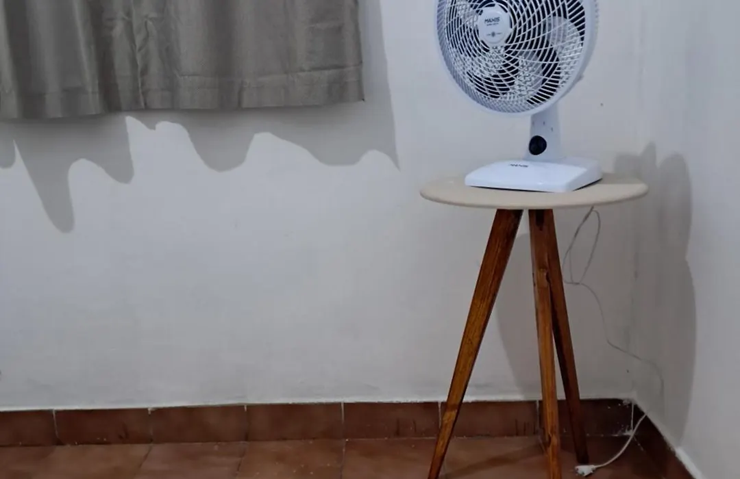 Quarto econômico 25 de agosto-1
