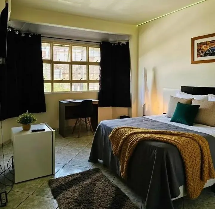 Hostel Londrina I-1