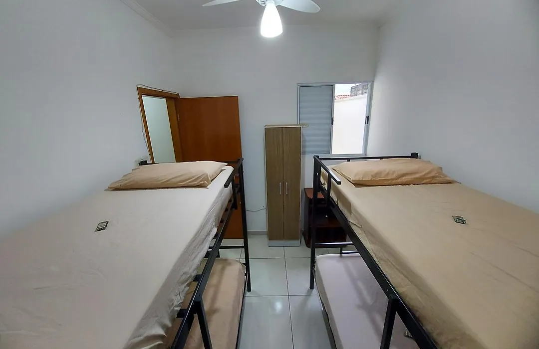 Quartos com Banheiros privativos - Hospedagem Bonfim Taubaté-1