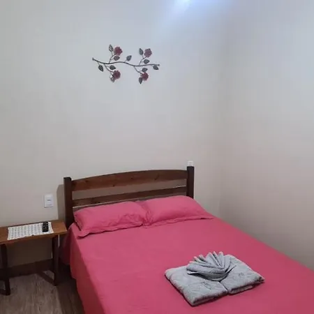 Chales Mucios-2