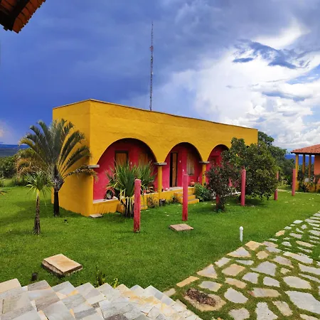 Villa Dos Pireneus-3