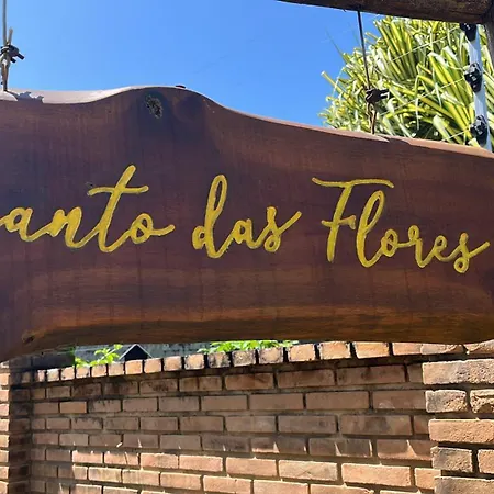 Recanto das Flores Suíte Master 2-3
