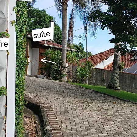Suíte 77 privativa , há 11km da vila germânica-2