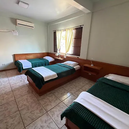 Triana Guest House-3
