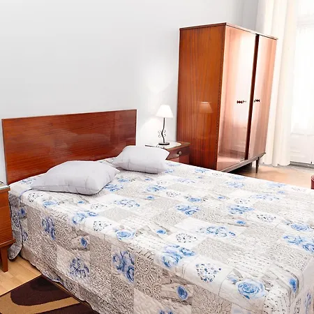 Almada Guest House-2