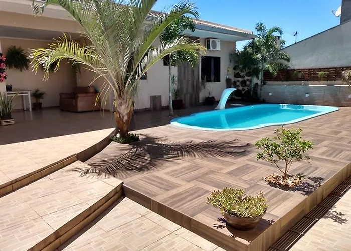 Edicula Com Um Quarto Banheiro E Piscina E Lazer Foz do Iguaçu