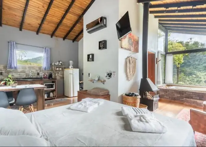 Cabana Sassafrás com Hidromassagem Barracão