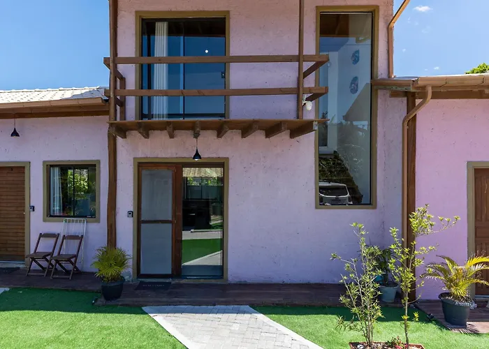 Chales Da Guarda do Embaú