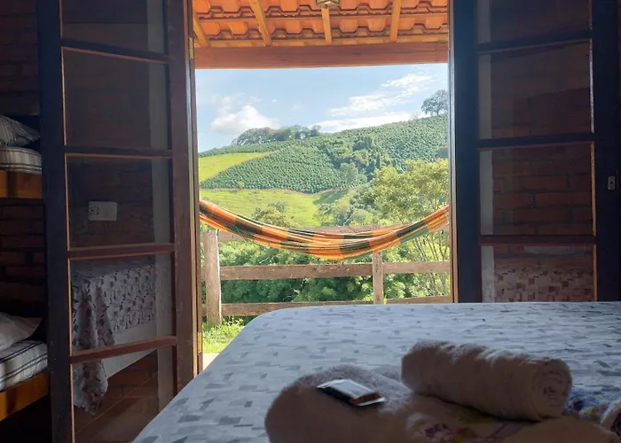 Chalés Cachoeira do Cafundó Bueno Brandão