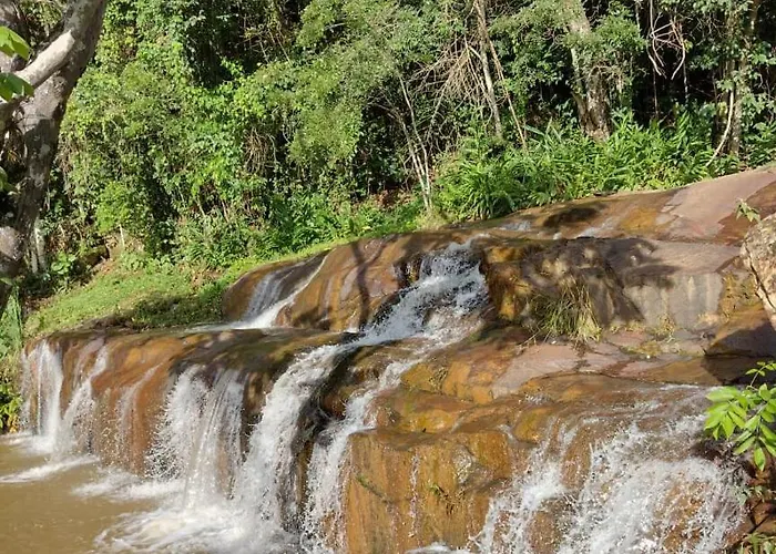 Chalés Cachoeira do Cafundó Bueno Brandão