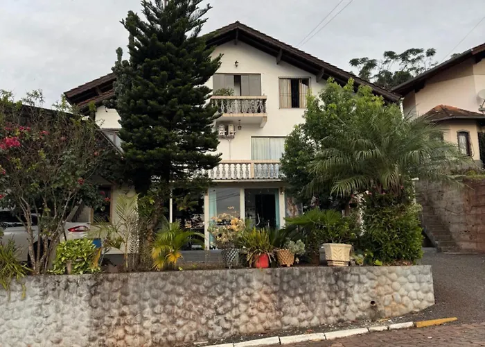Hospedaria Da Salete Treze Tílias