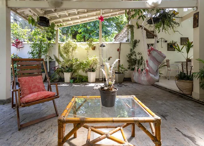 Boechat Loft 300m da Praia 3 Quartos Piscina Privativa Churrasqueira Jardim Wi-Fi 252 mpbs e Cozinha Completa - Indicado para Casais Itaipuaçu